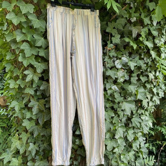 Striped pants - Picture 2 of 4